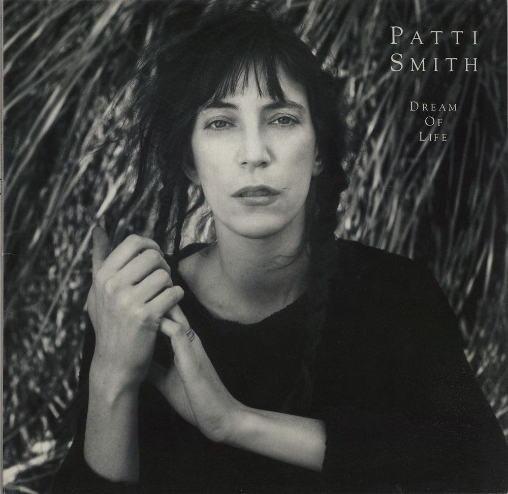 Patti Smith Dream Of Life UK vinyl LP album (LP record) 209172